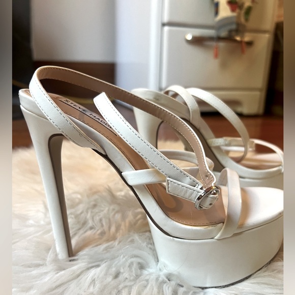 Steve Madden Shoes - Steve Madden Patent Leather White Stiletto Platform Heels Sandals